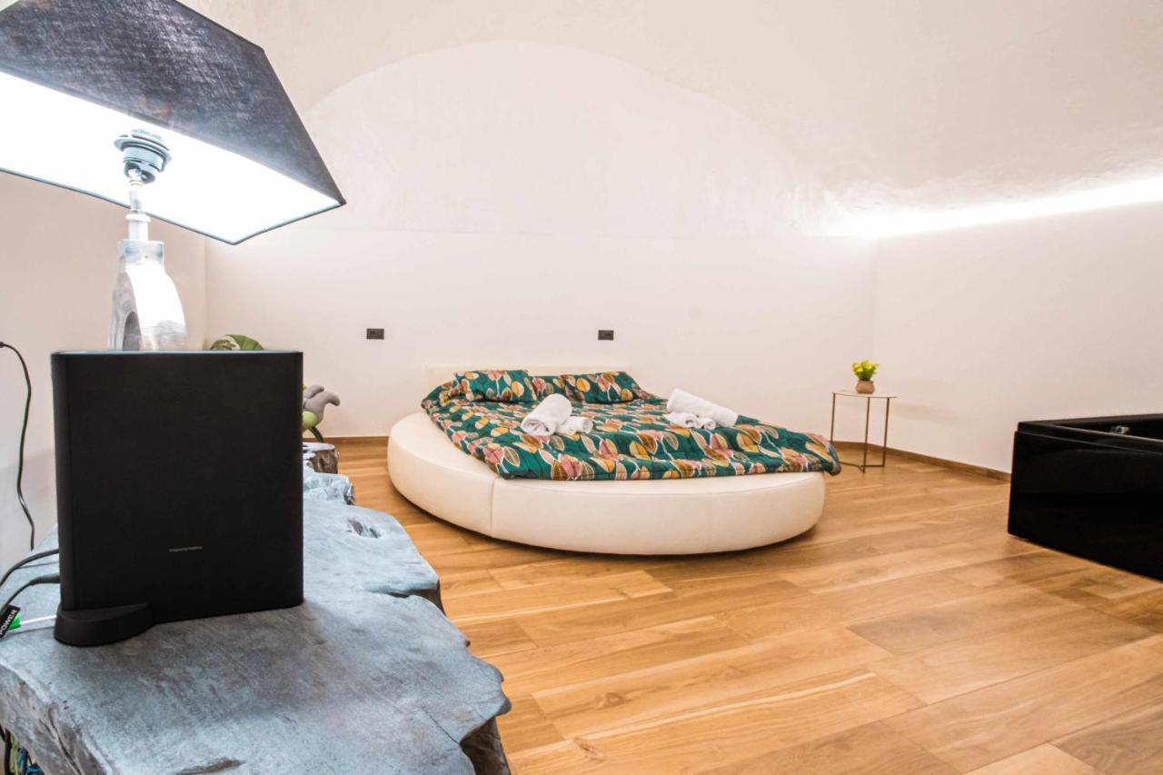 Basilica Suite Bari Bagian luar foto