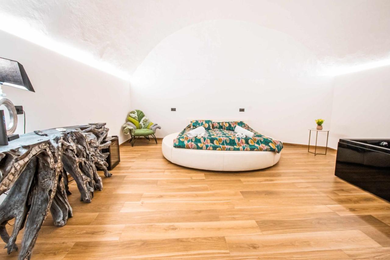 Basilica Suite Bari Bagian luar foto