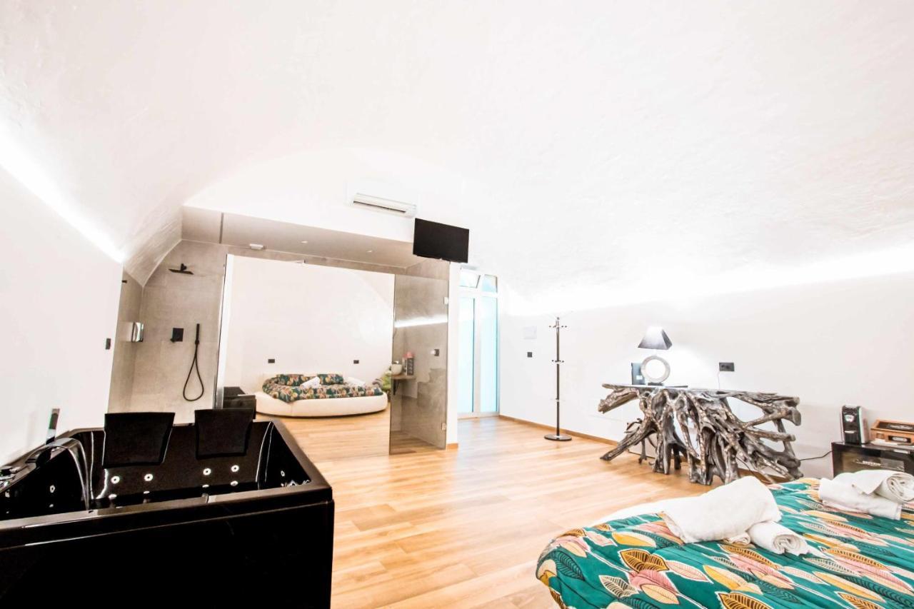 Basilica Suite Bari Bagian luar foto
