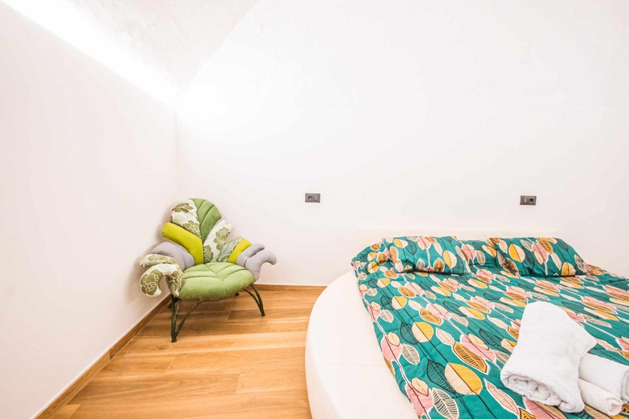 Basilica Suite Bari Bagian luar foto