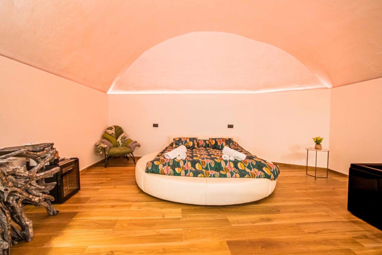 Basilica Suite Bari Bagian luar foto